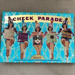 Benefit CHEEK PARADE “beauty & the beat” blush kit